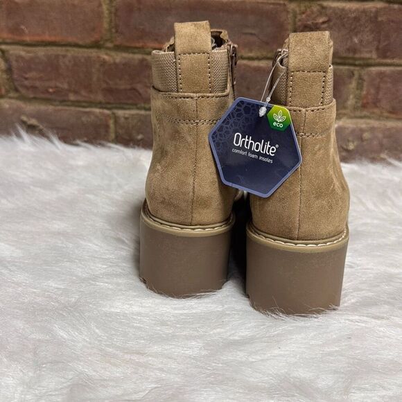 Sonoma Goods For Life Women’s Wedge Gore Booties Size 8 NEW - Picture 4 of 8